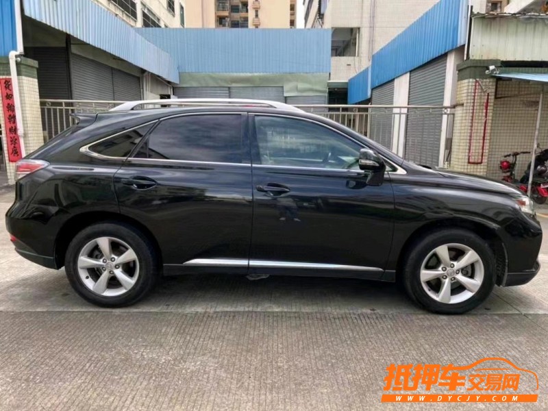中山13年雷克萨斯RX8
