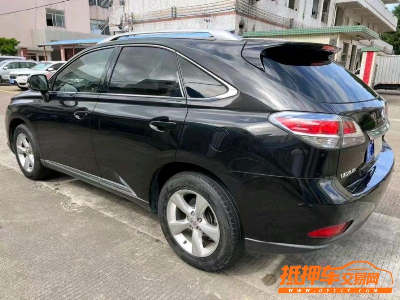 中山13年雷克萨斯RX4