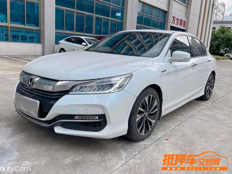 东莞17年本田雅阁3