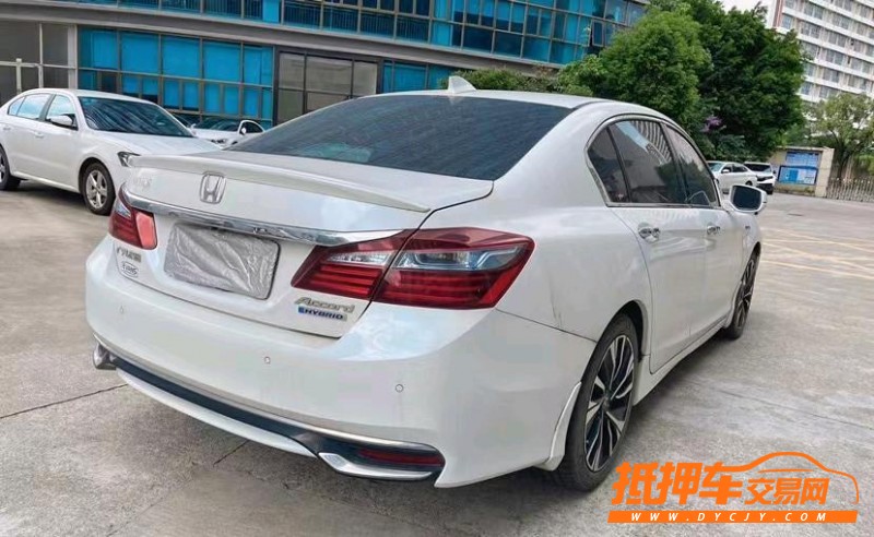 东莞17年本田雅阁8
