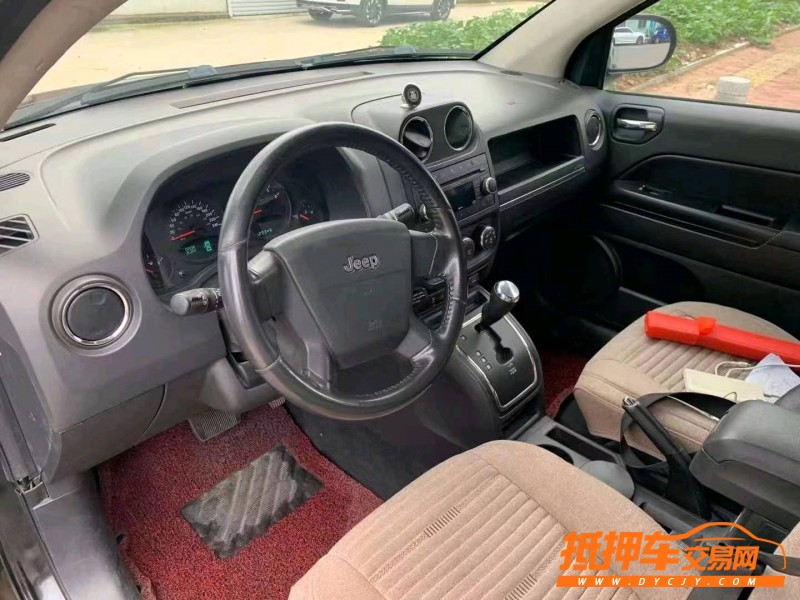煙臺11年Jeep指南者4