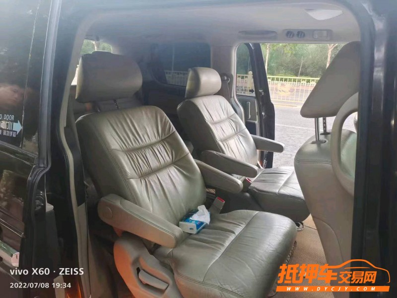 潍坊15年本田艾力绅3