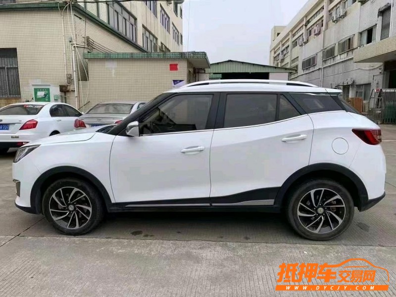 中山18年众泰T3003