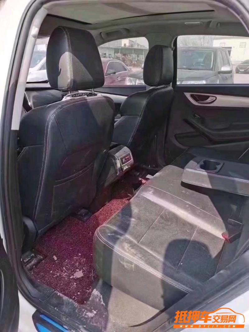 北京16年众泰SR74