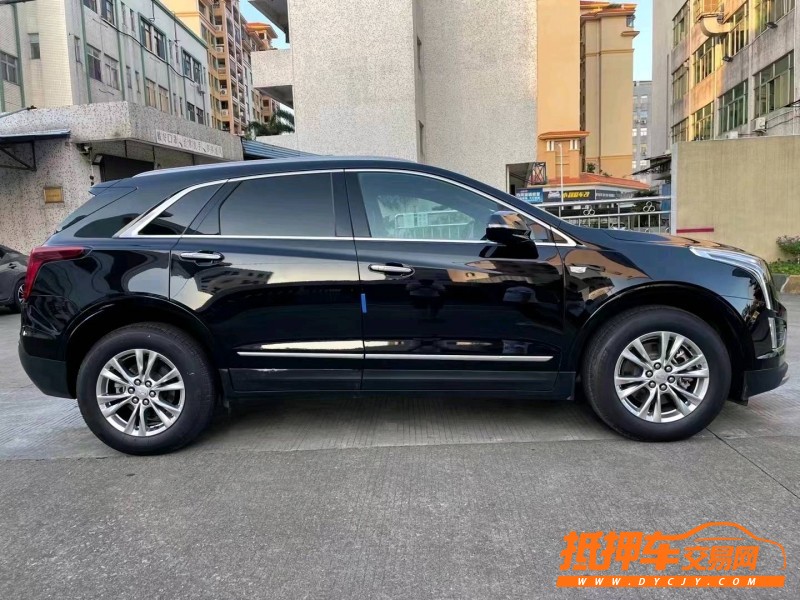 中山22年凯迪拉克XT52