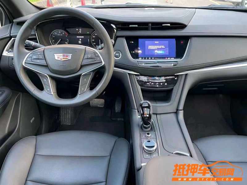 中山22年凯迪拉克XT58