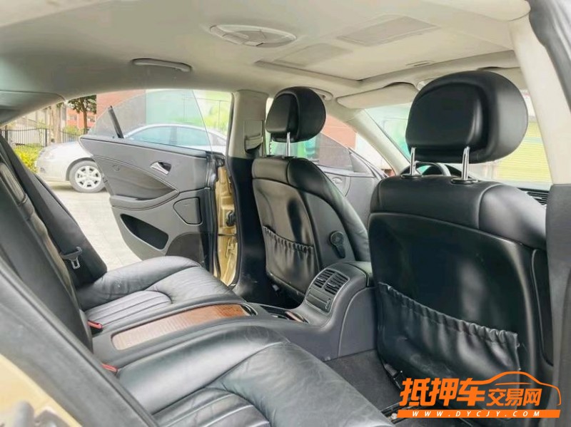 东莞11年奔驰CLS6