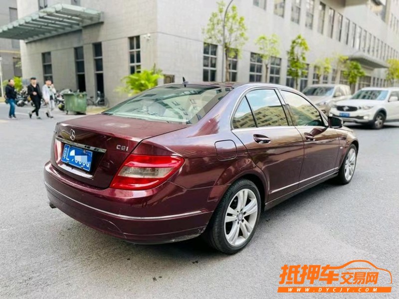 东莞11年奔驰C8