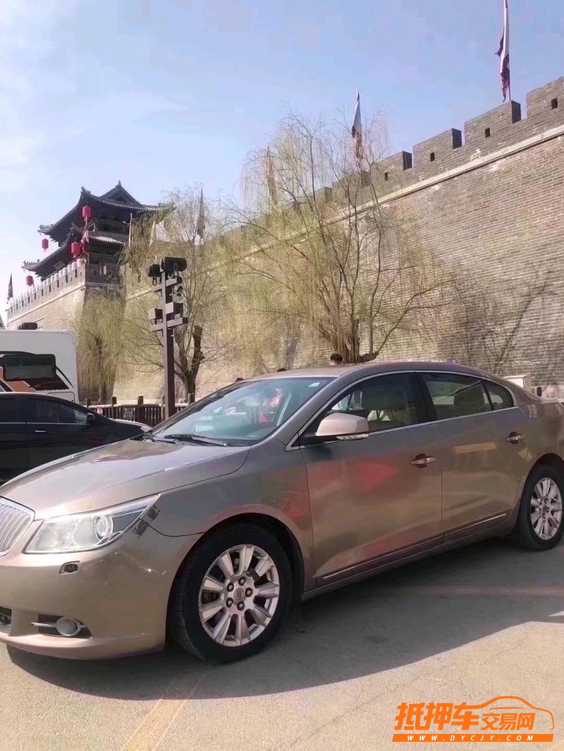 北京10年别克君越7