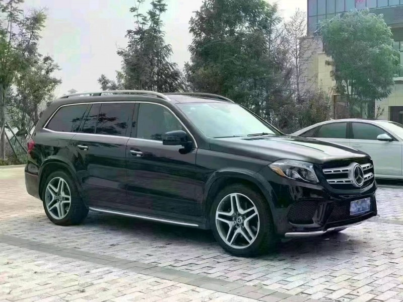 北京19年奔驰GLS2