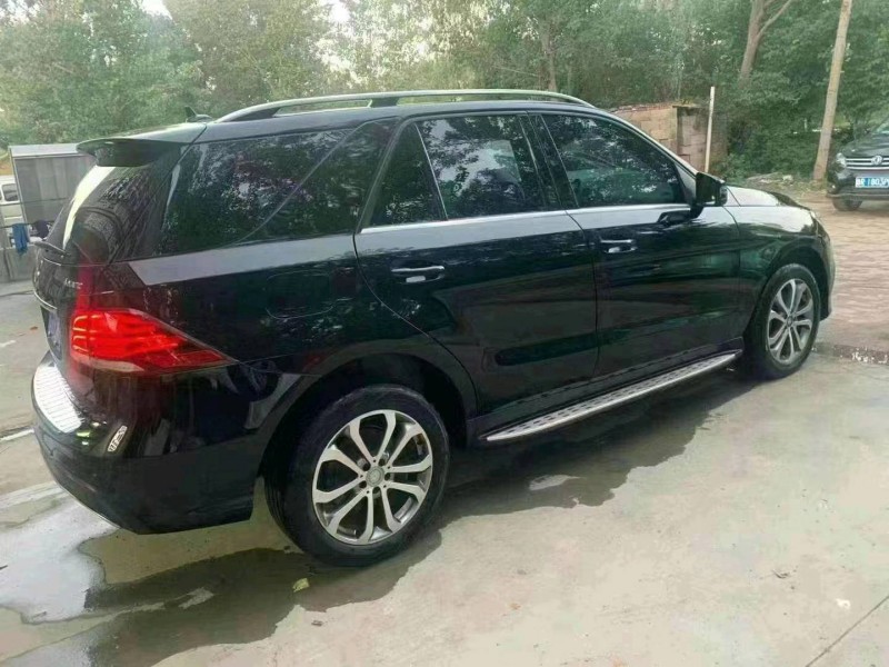 北京16年奔驰GLE3