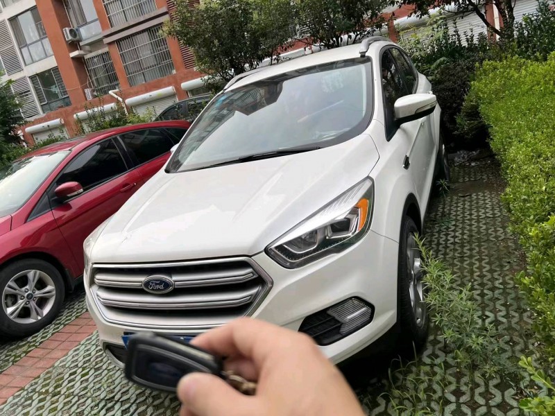 青岛17年福特翼虎4