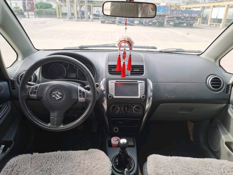 徐州12年铃木天语 SX44