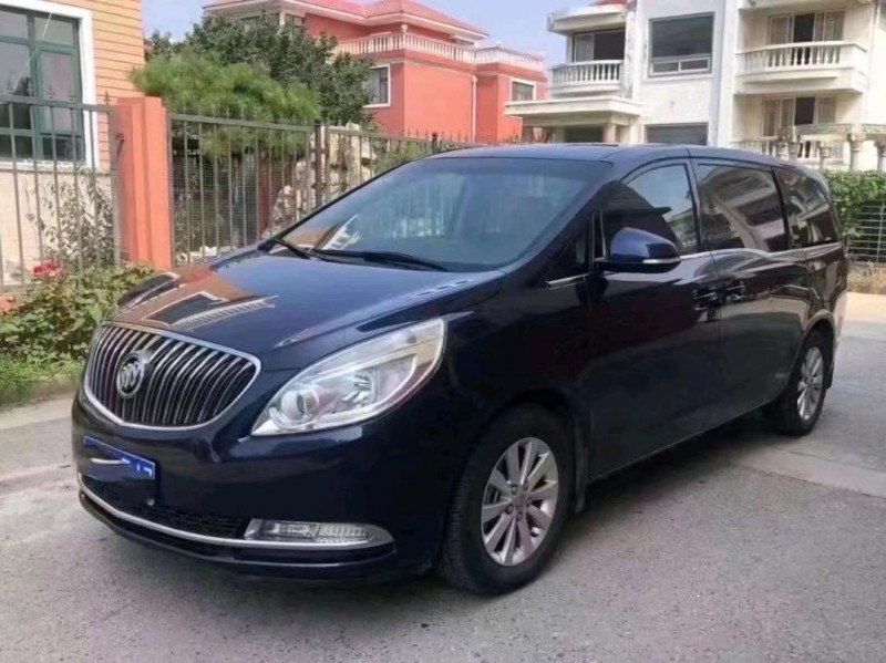 青岛17年别克GL84