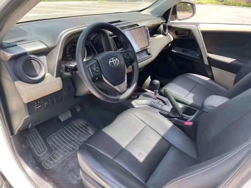 北京16年丰田RAV4荣放8