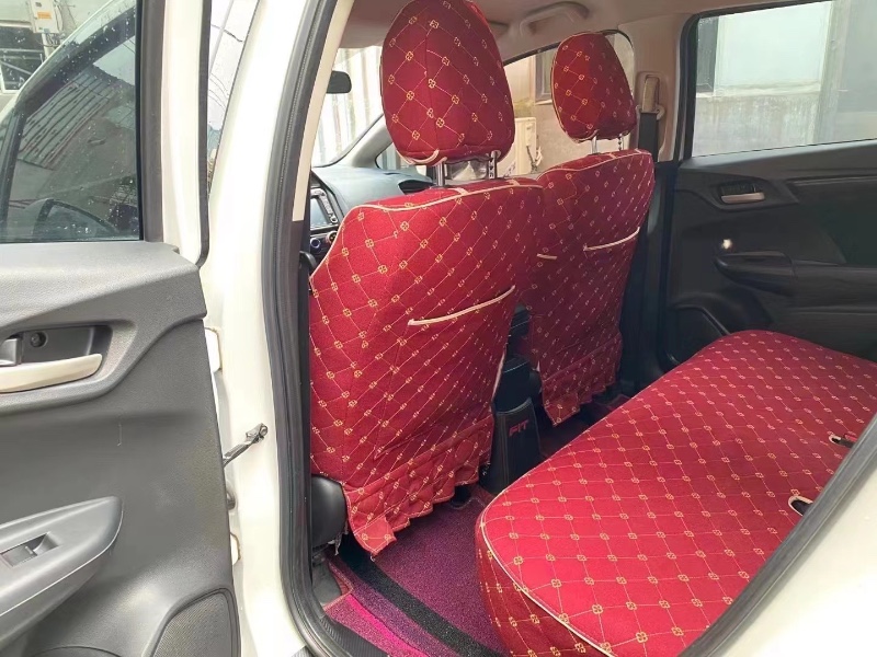 青岛16年本田飞度7