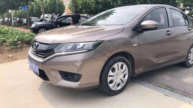 青岛18年本田哥瑞4