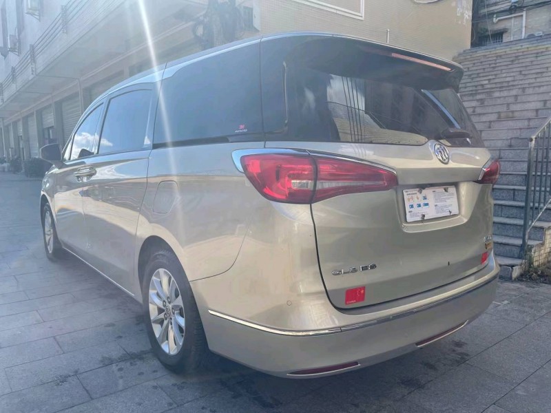 广州19年别克GL82