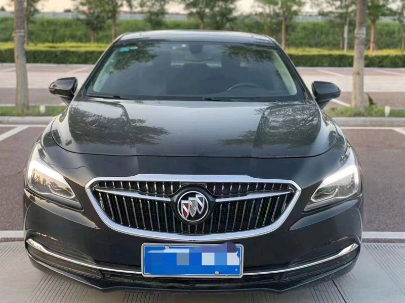 青岛18年别克君越1