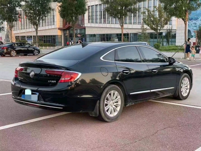 青岛18年别克君越4