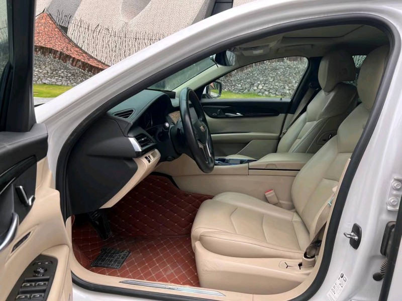 东莞17年凯迪拉克CT64