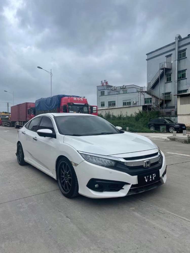 东莞17年本田思域5