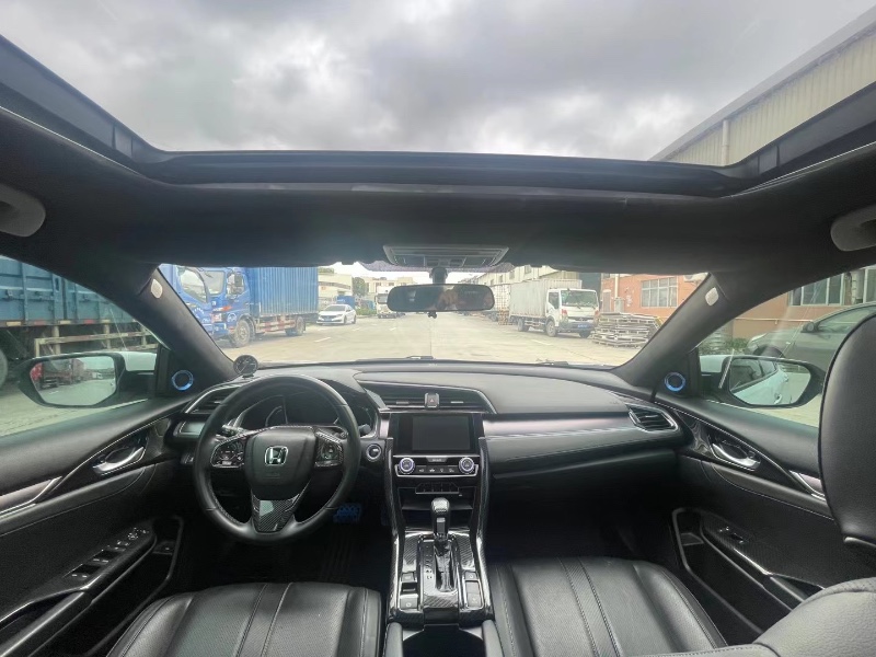 东莞17年本田思域7