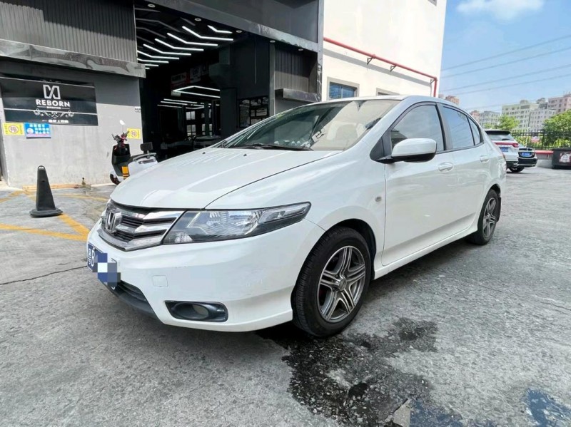 广州12年本田锋范3