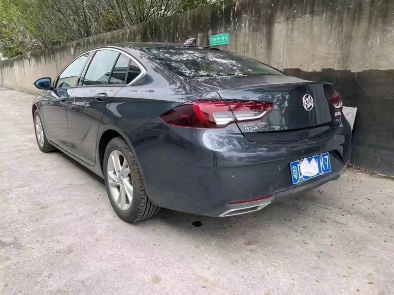 广州21年别克君威2