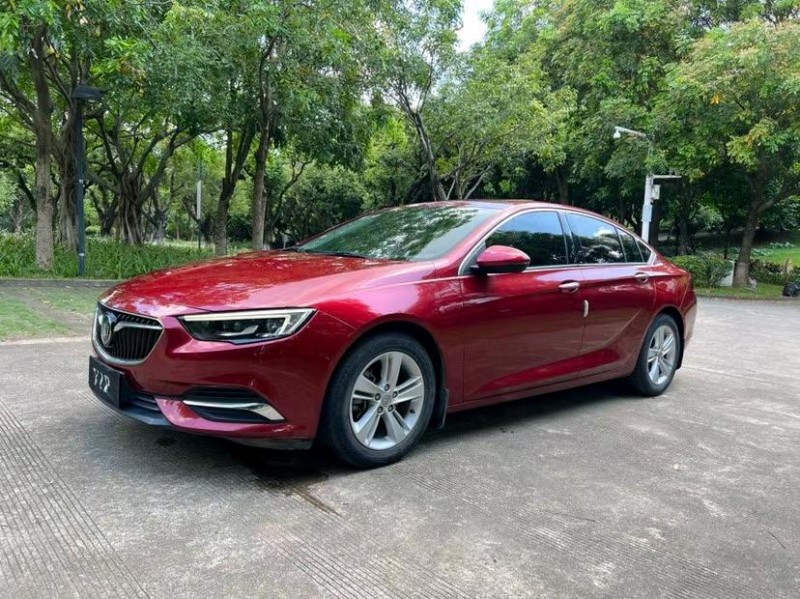 中山17年别克君威2