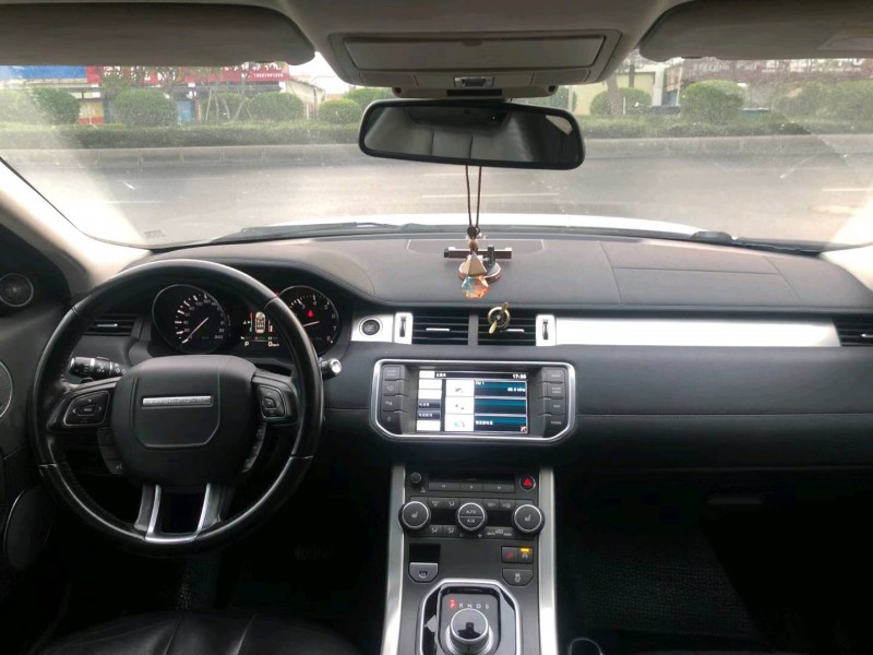 广州14年路虎极光4