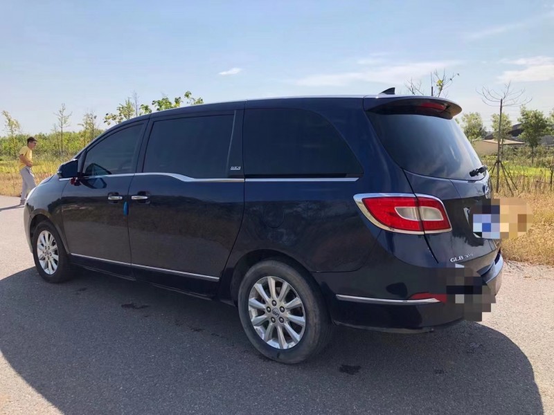 青岛11年别克GL82