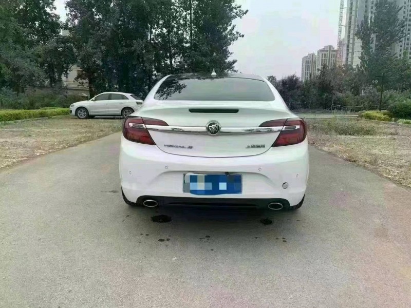 北京16年别克君威7