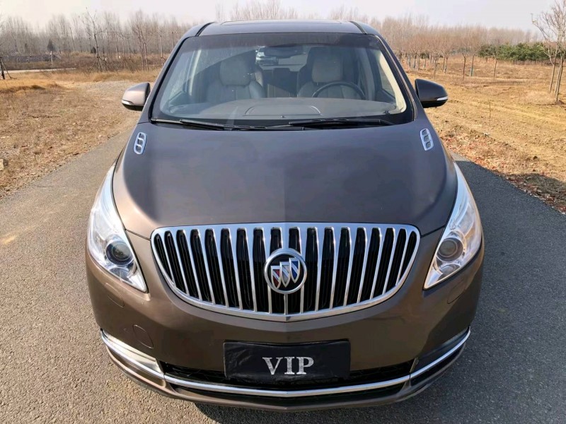 青岛12年别克GL89