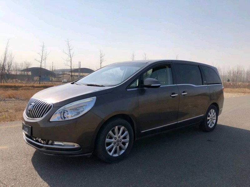 青岛12年别克GL87