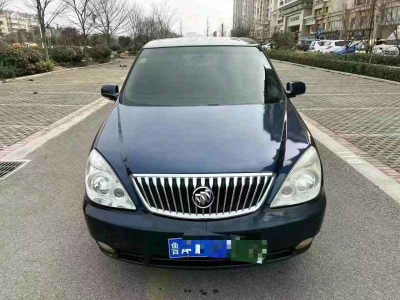 青岛13年别克GL81