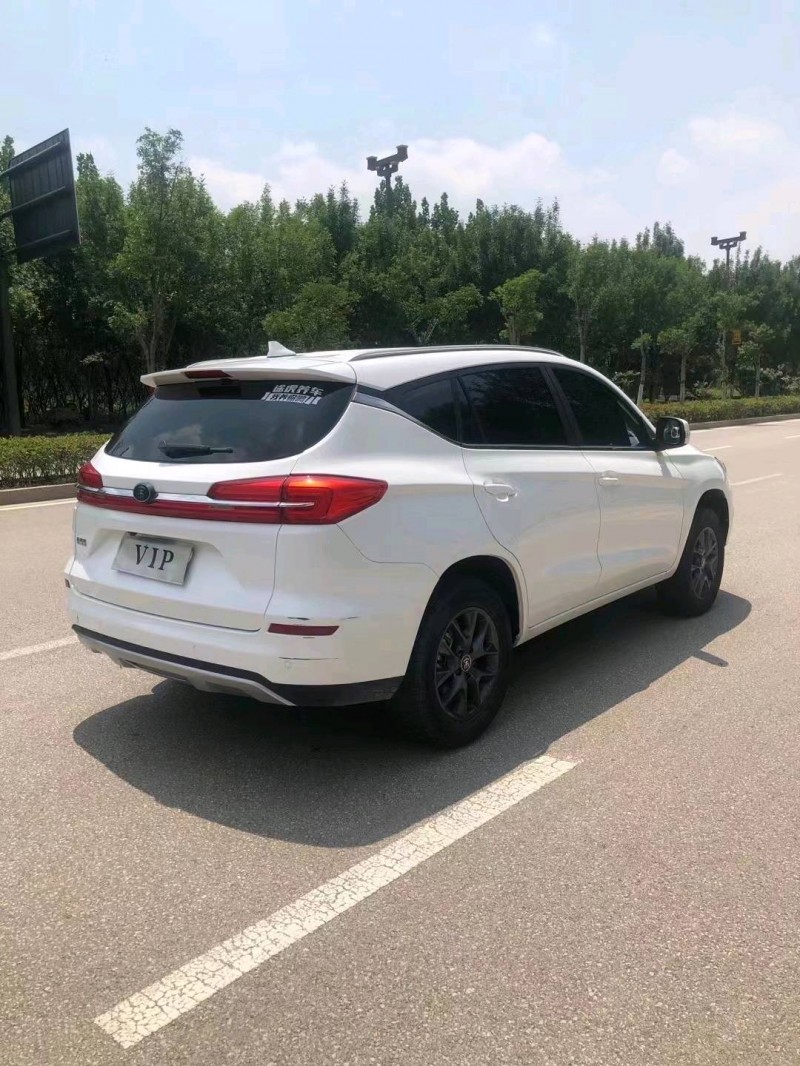 潍坊20年比亚迪宋4