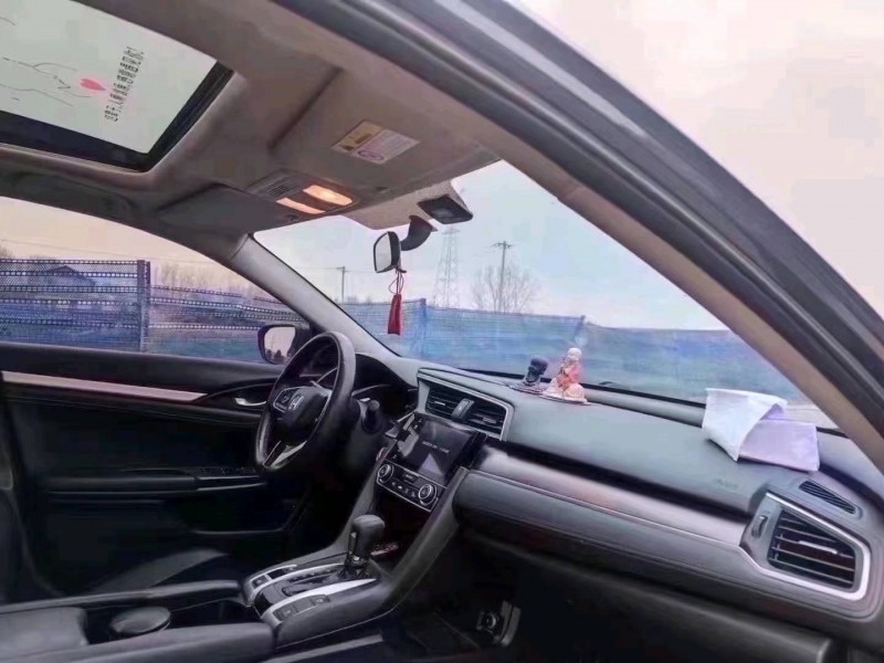 北京17年本田思域3