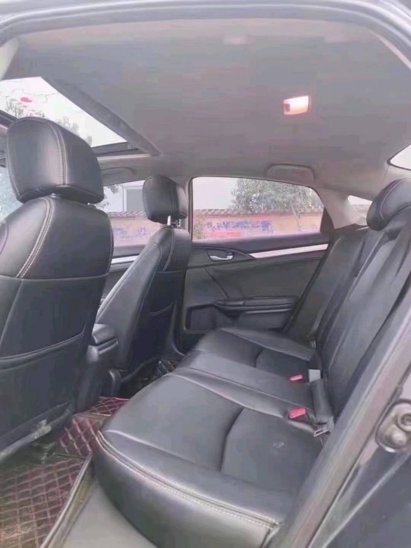 北京17年本田思域5