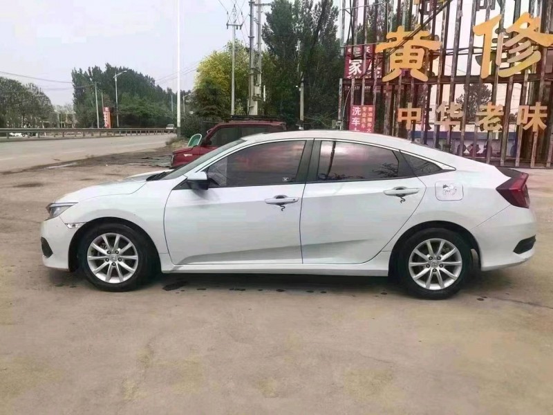 北京17年本田思域3