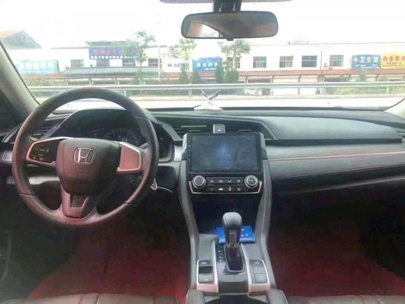 北京17年本田思域4