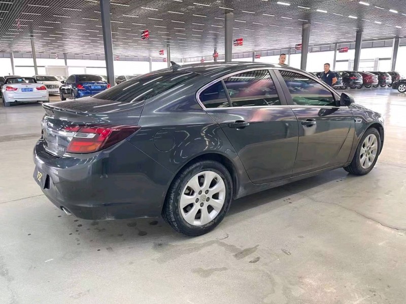 北京14年别克君威8