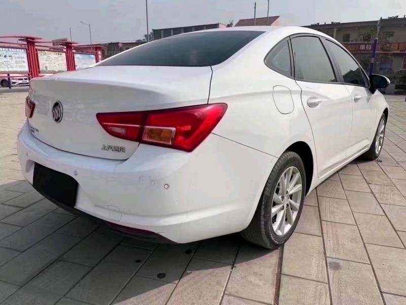 北京17年别克威朗6