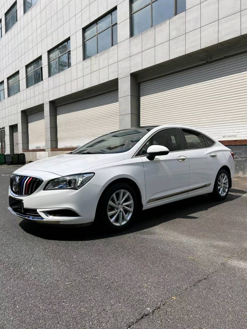 沈阳17年别克威朗2