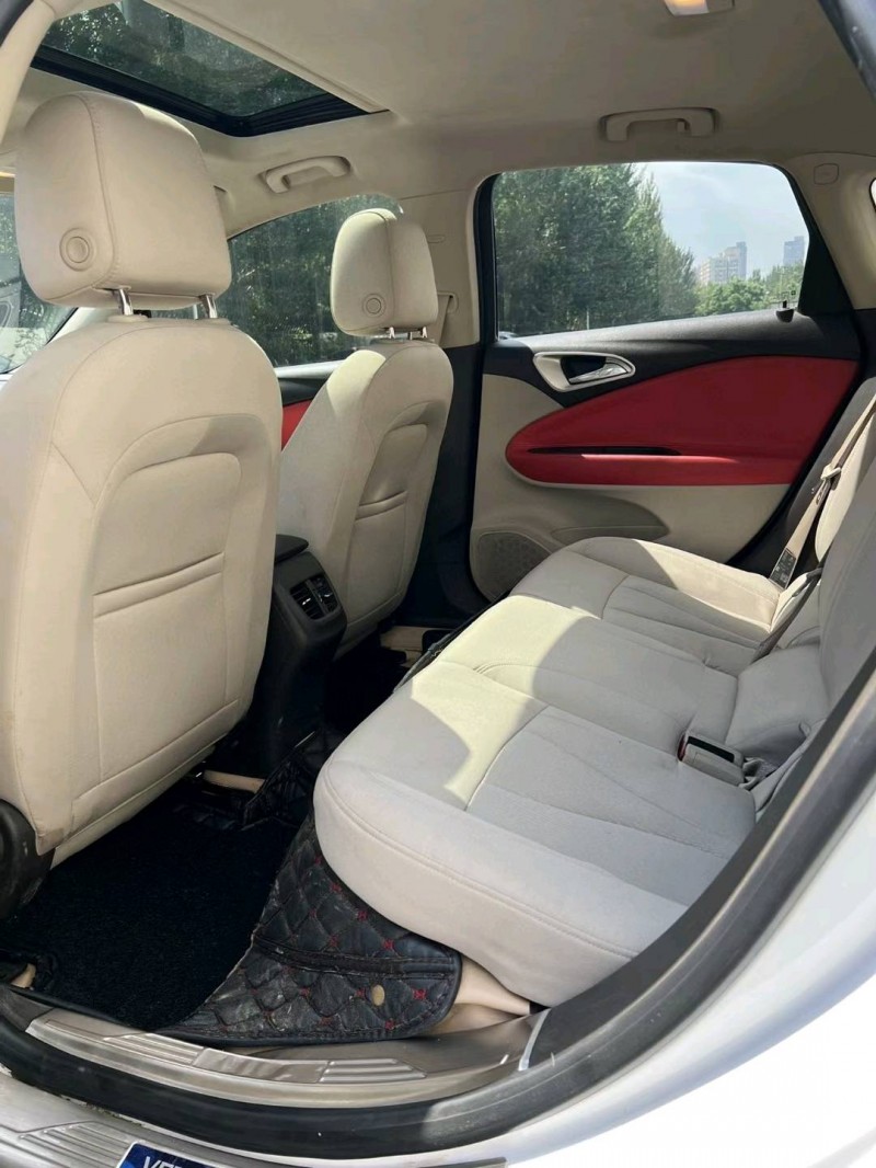 沈阳17年别克威朗6