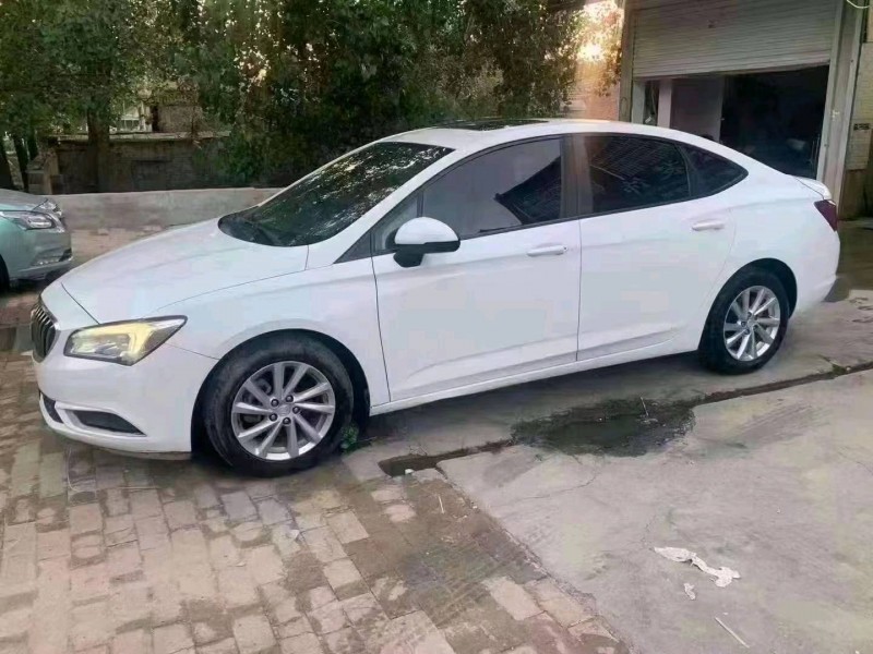 北京17年别克威朗4