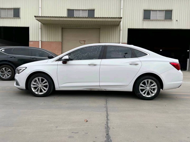 东莞18年别克威朗7