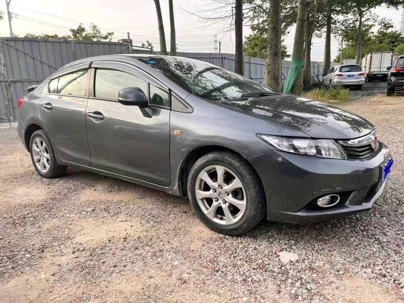 广州12年本田思域2