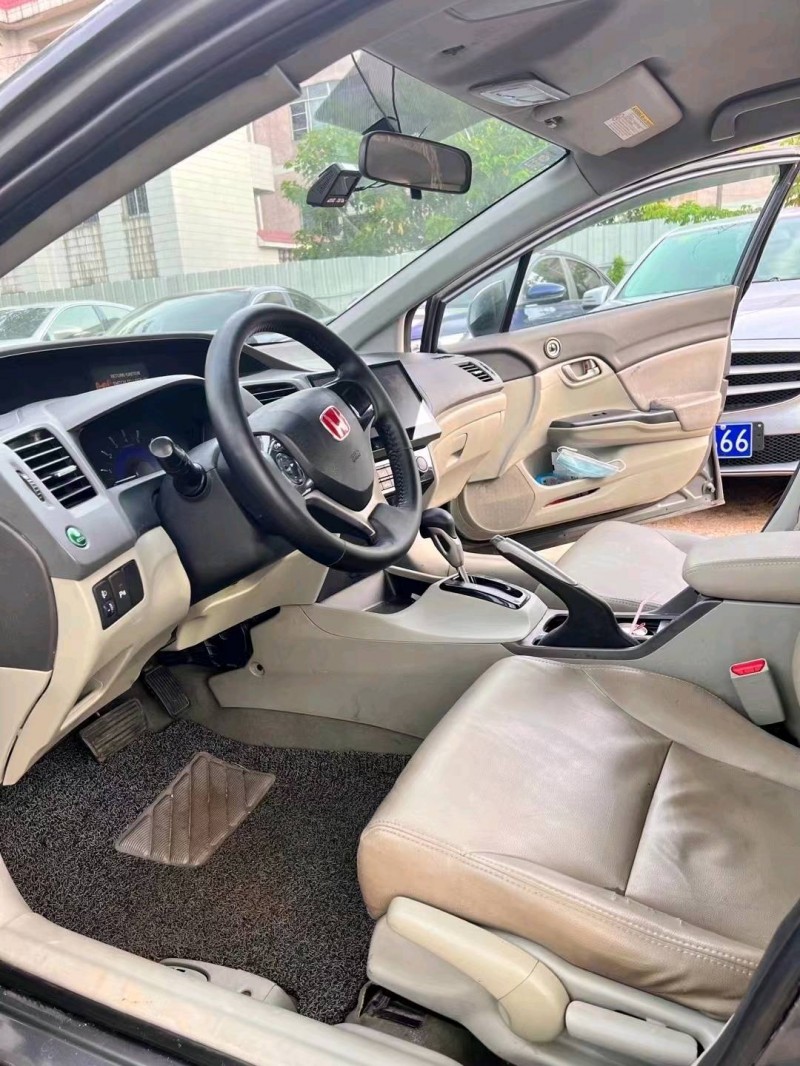 广州12年本田思域4