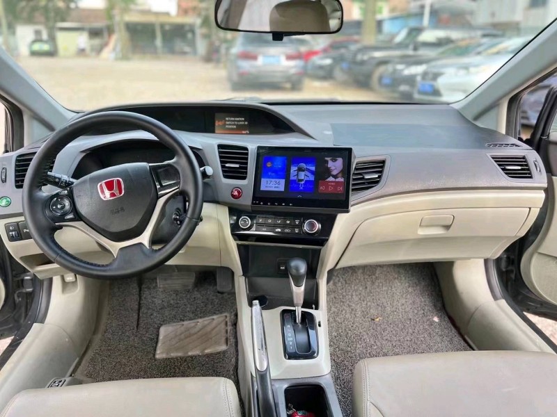 广州12年本田思域7